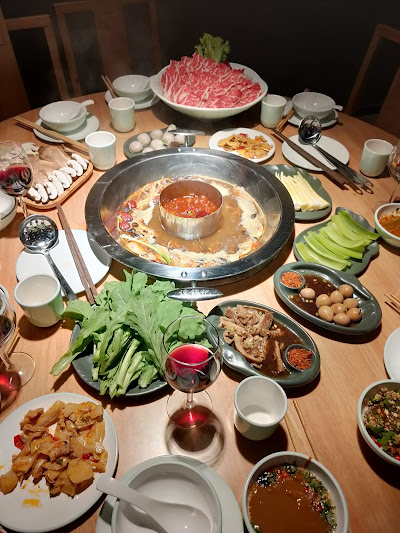 【 新加坡火锅 】
