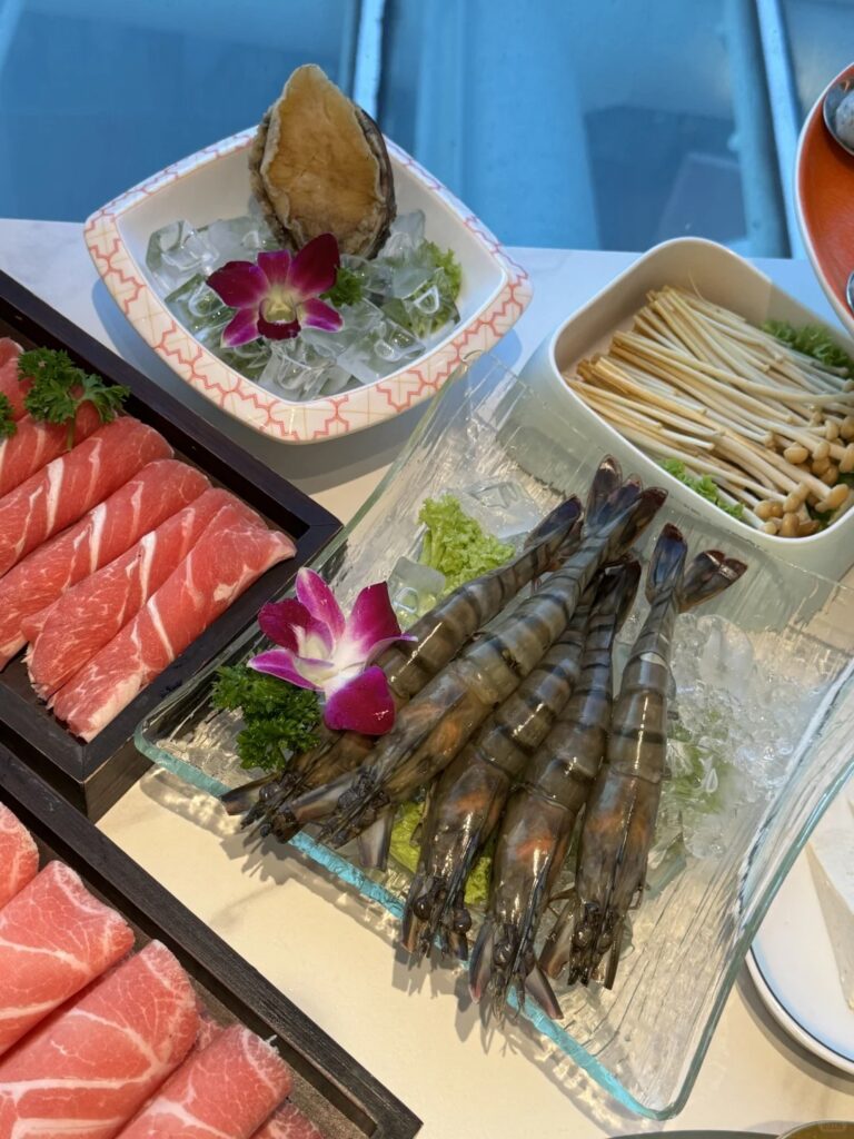 【  新加坡火锅 】